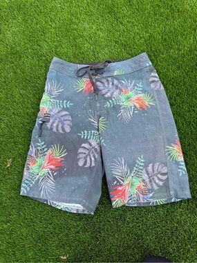 Men's Tropical Print Swim Shorts - Green Floral board shorts